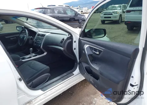 2015 Nissan Altima 2.5 S from USA, damaged, VIN 1N4AL3AP8FN330169